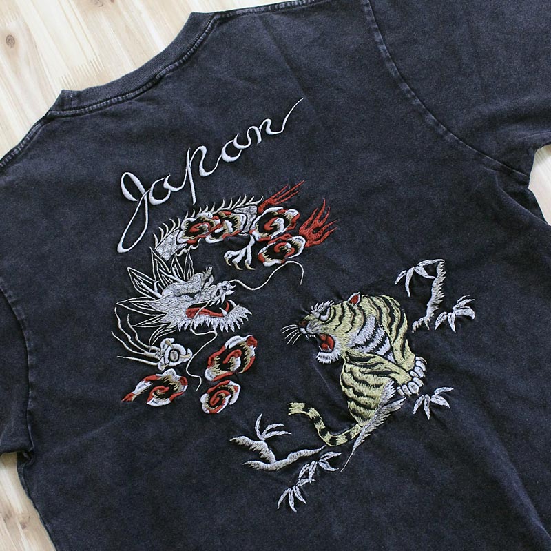 AVIREX アヴィレックス スーベニア タイガー＆ドラゴン 半袖Tシャツ