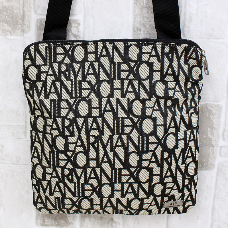 ARMANI EXCHANGE アルマーニエクスチェンジ AX オールオーバーロゴ