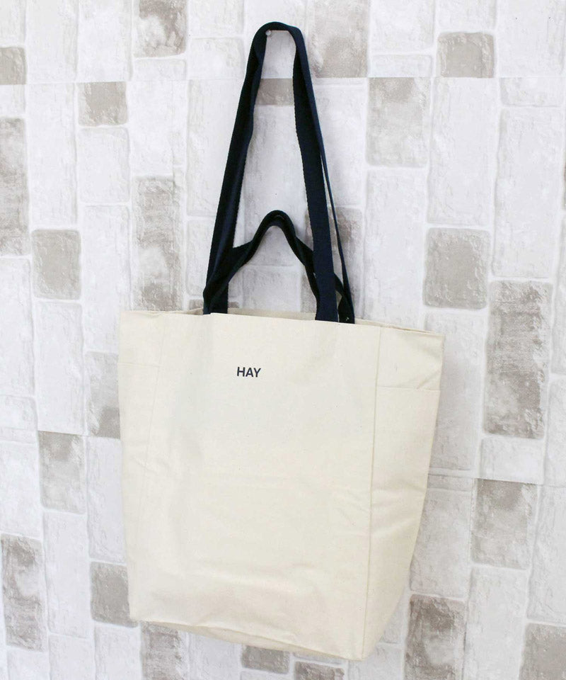 バッグ HAY EVERYDAY TOTE BAG EVERYDAY TOTE BAG M｜北欧デンマーク インテリアブランドの通販