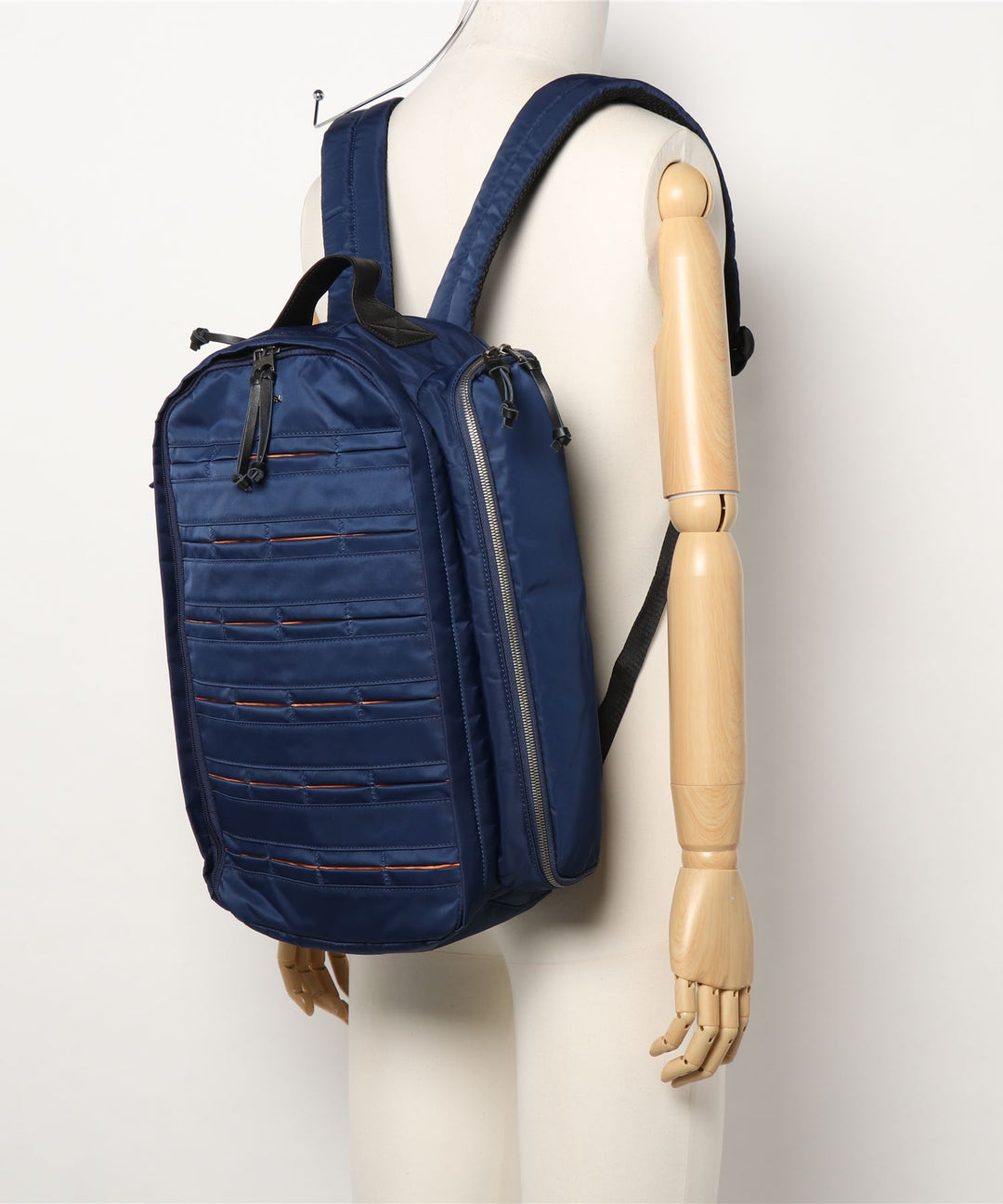 DIESEL ディーゼル メタルロゴ スリットデザイン バックパック