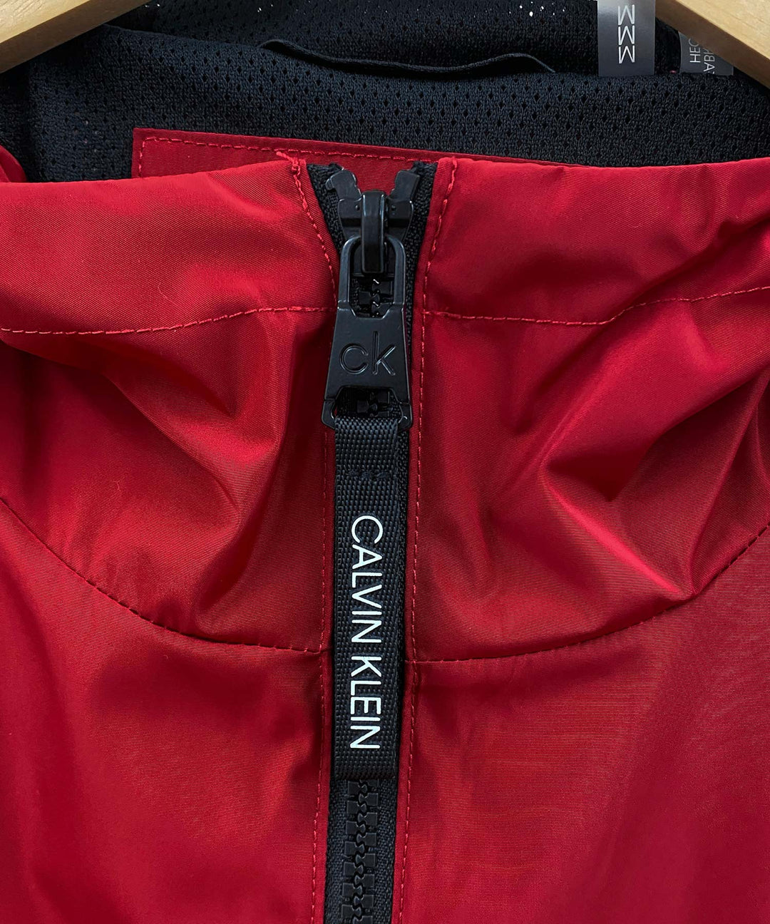 Calvin Klein カルバンクライン テープロゴ マウンテンパーカー