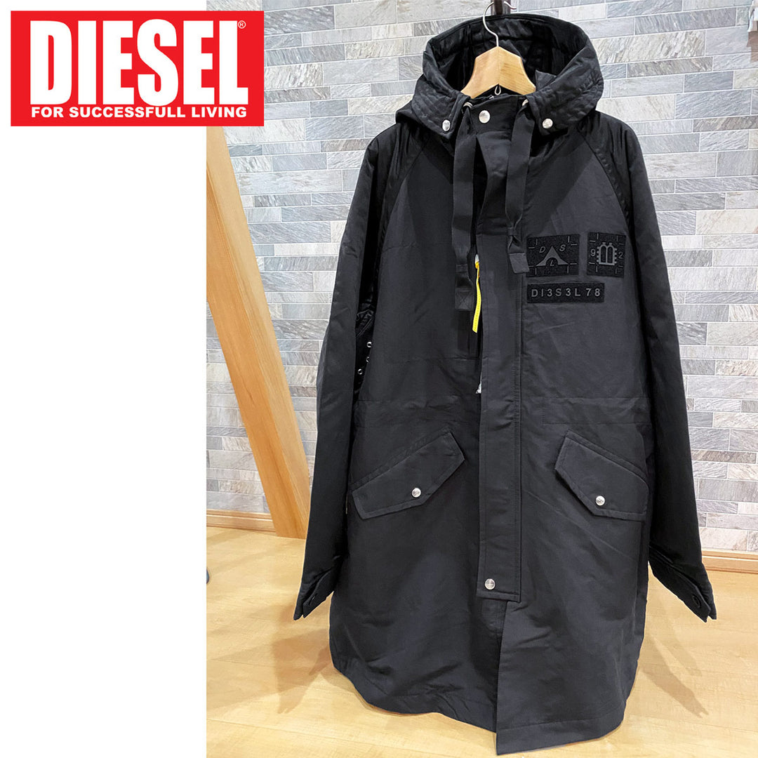 未使用　DIESEL 黒 ジャケット 中綿入りフードコート DIESEL ディーゼル ミックスファブリック コンビネーション コート