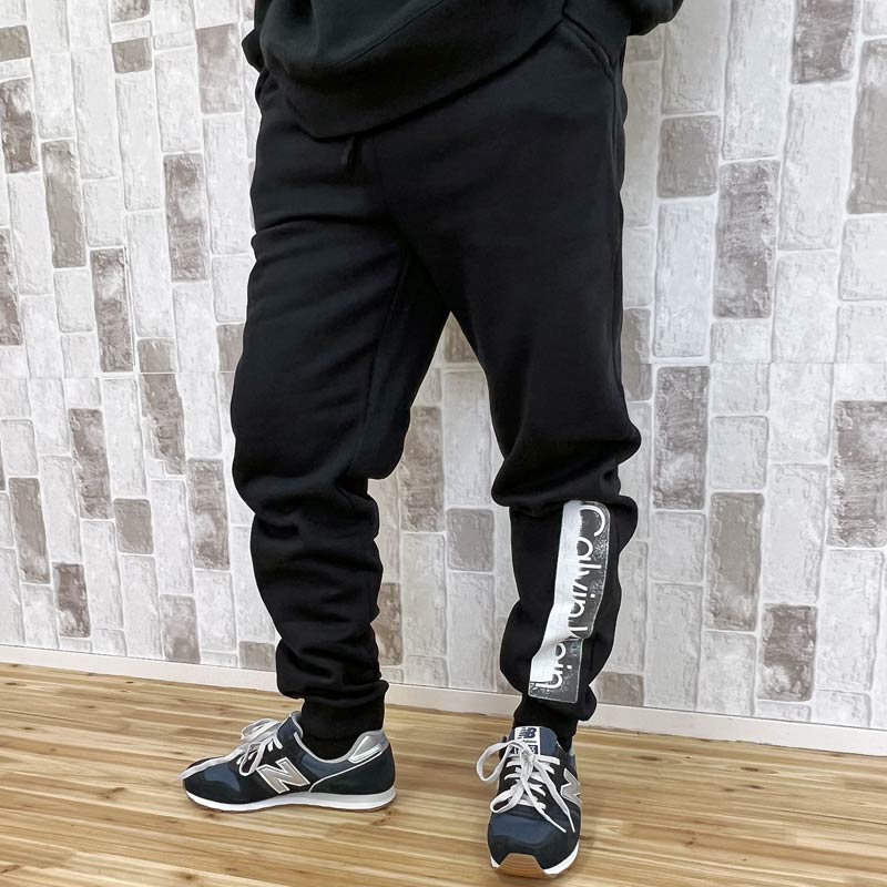 Calvin Klein カルバンクライン CK フェードロゴ グラフィック