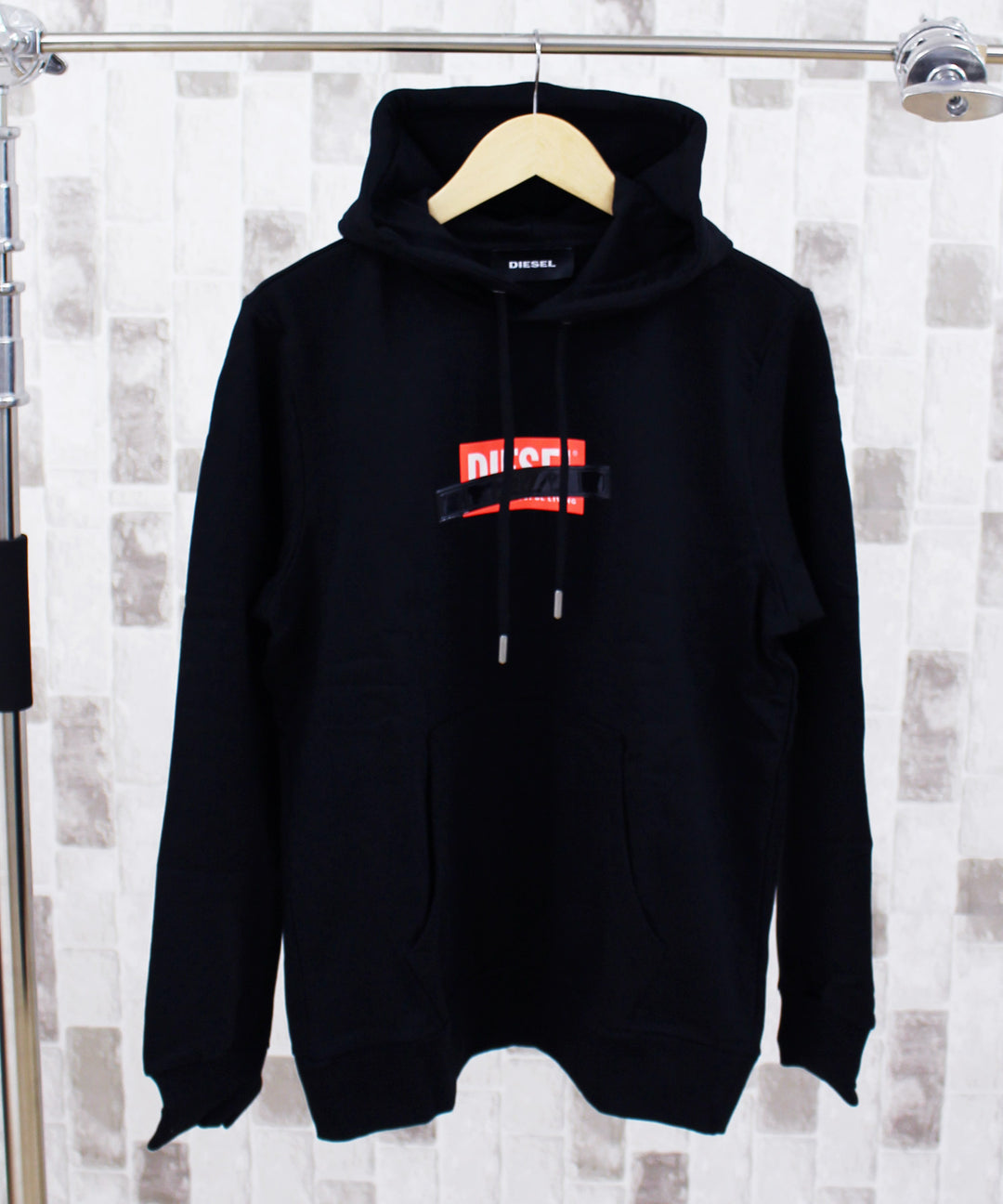 新品タグ付き　DIESEL　ディーゼル　スウェット　スパンコール　ボックスロゴ 148874_006_l.webp