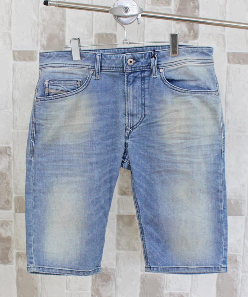 DIESEL フェイクデニム　ハーフパンツ　サイズ28 DIESEL デニム ハーフパンツ レギュラーフィット A064300DQAF-02