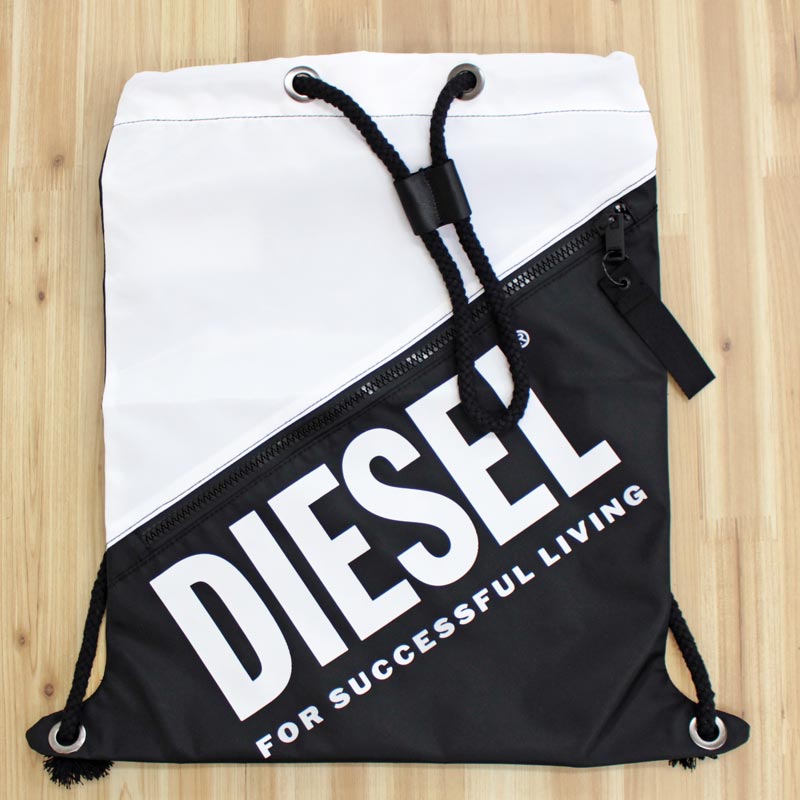 DIESEL ディーゼル ナップサック バックパック ビーチサック ブランドロゴ 巾着式 ファスナーポケット スポーツ レジャー 黒 白 B –  TopIsm